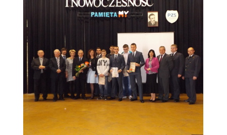 PAMIĘTAMY I DZIĘKUJEMY! Premierowa projekcja filmu „Bohater stanu wojennego w moim mieście”, który zdobył IV miejsce w Polsce.