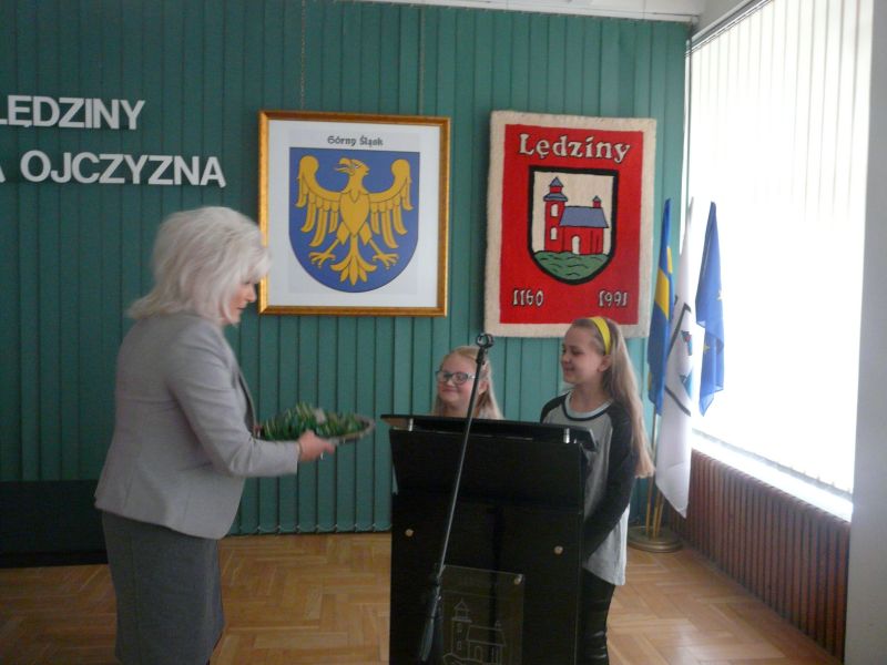 Wizyta dzieci z SP nr 1 w urzedzie miasta - 17 maj