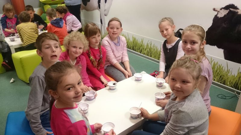 Wizyta uczniów SP nr 1 w fabryce Danone