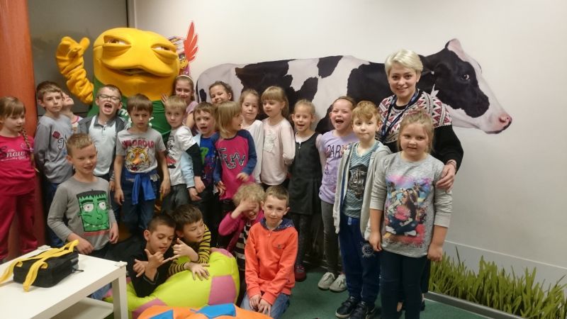 Wizyta uczniów SP nr 1 w fabryce Danone