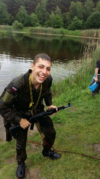 Uczniowie klas mundurowych PZS na poligonie