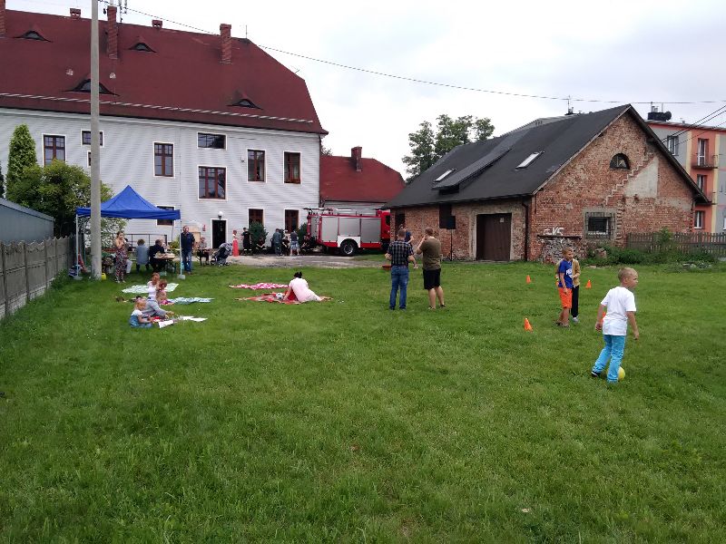 Śniadanie na trawie