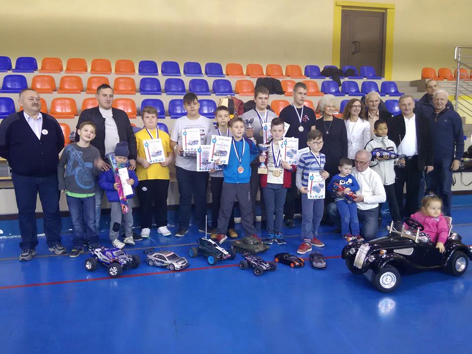 VII POWIATOWE ZAWODY MODELI SAMOCHODÓW RC