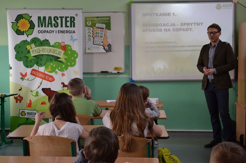 Spotkanie z cyklu "Dbamy o środowisko" w ZS na Goławcu