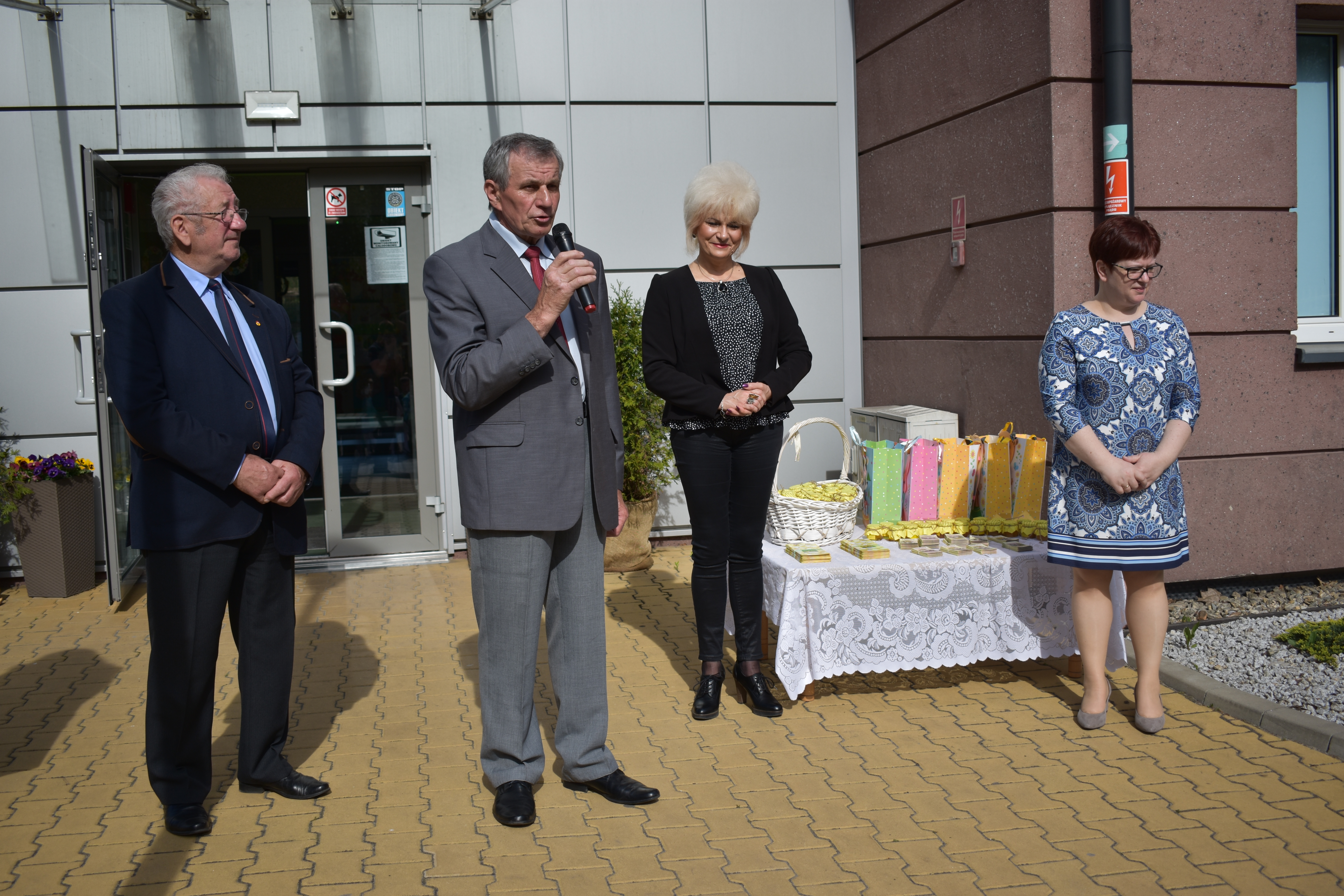 Pszczoły Naszym Dobrodziejstwem - Wiosna w Lędzińskich Szkołach i Przedszkolach- marzec/kwiecień 2019