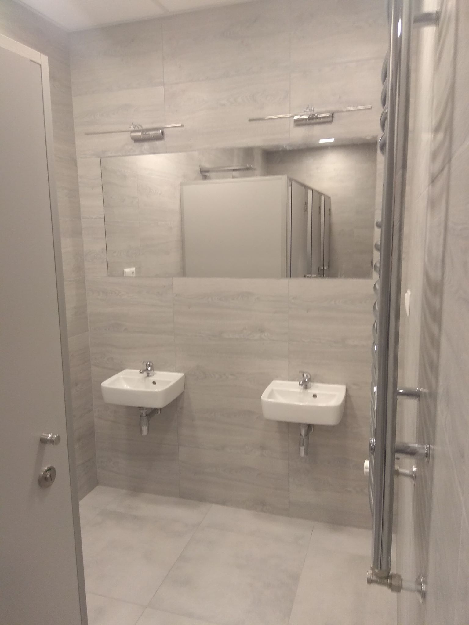 Remont pomieszczeń sanitariatów i szatni w budynku OSP