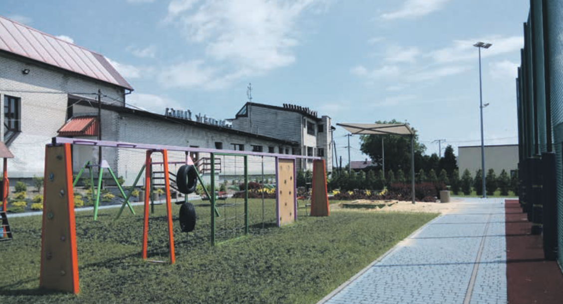Modernizacja placu zabaw - SP4