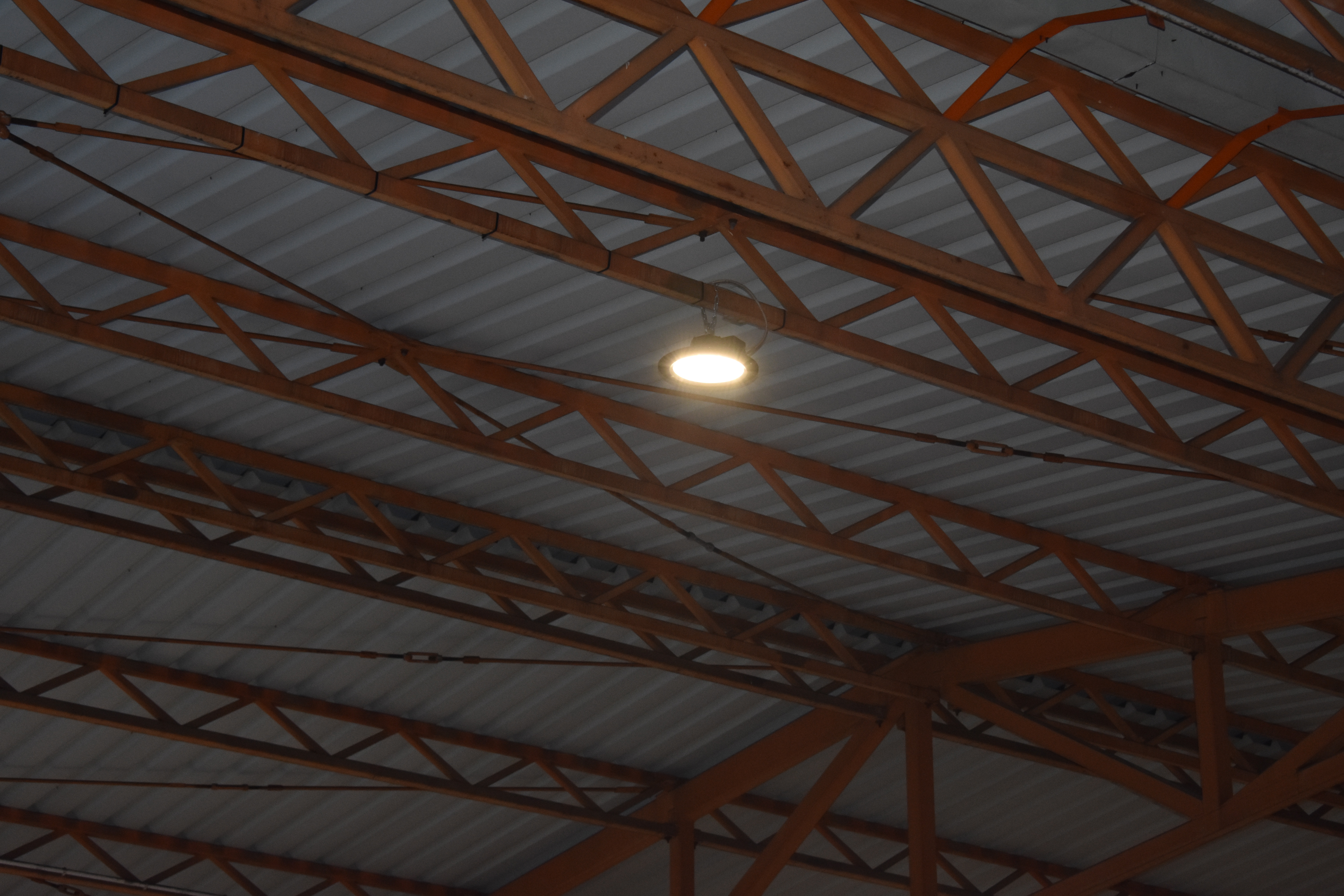 Nowe lampy na targowisku miejskim w Lędzinach