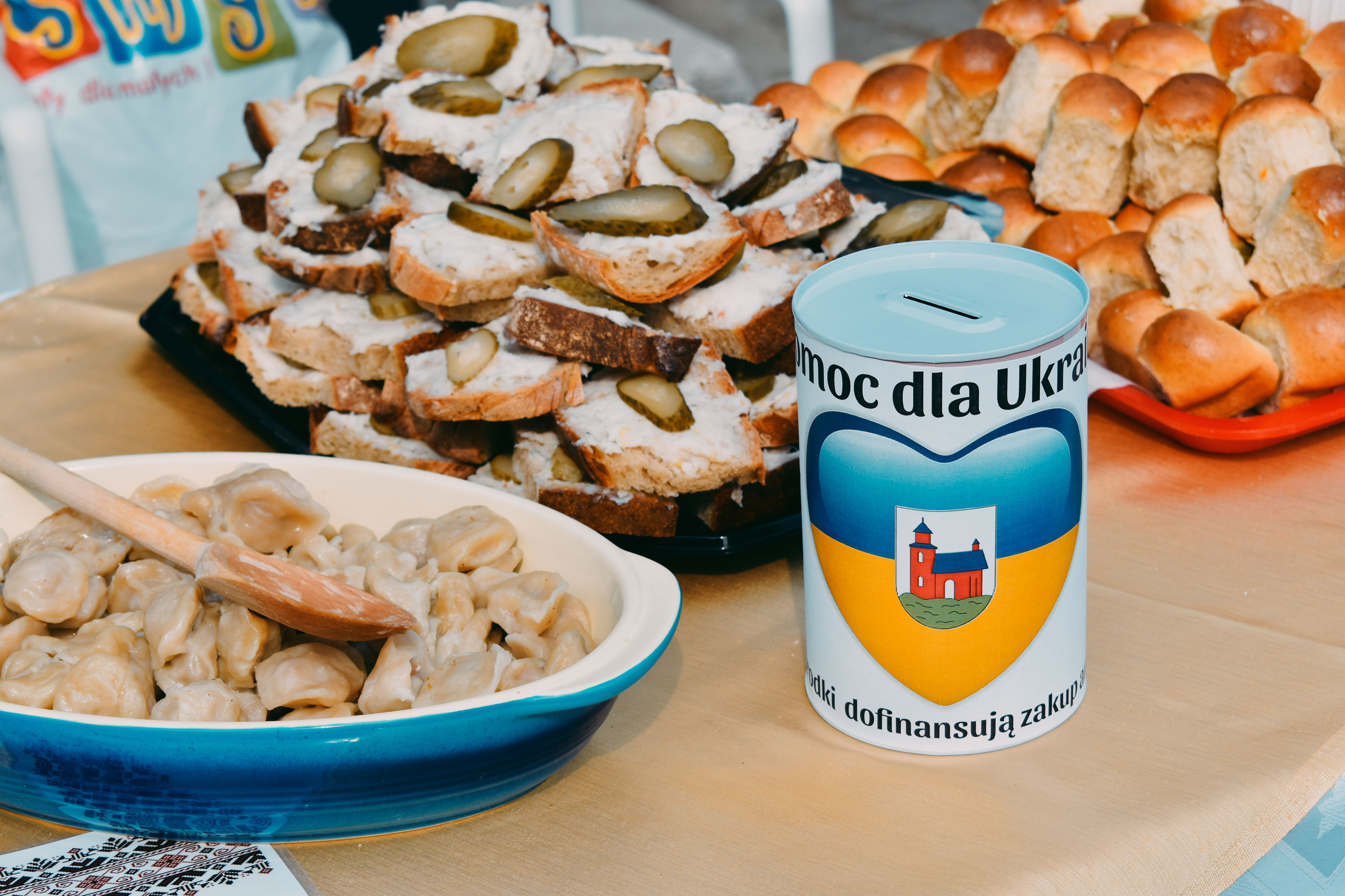 jedzenie piknik osp dla ukrainy