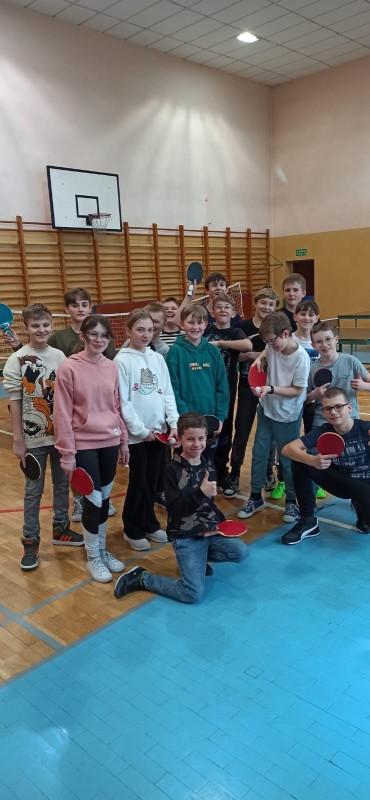 Zajęcia z tenisa stołowego w SP4