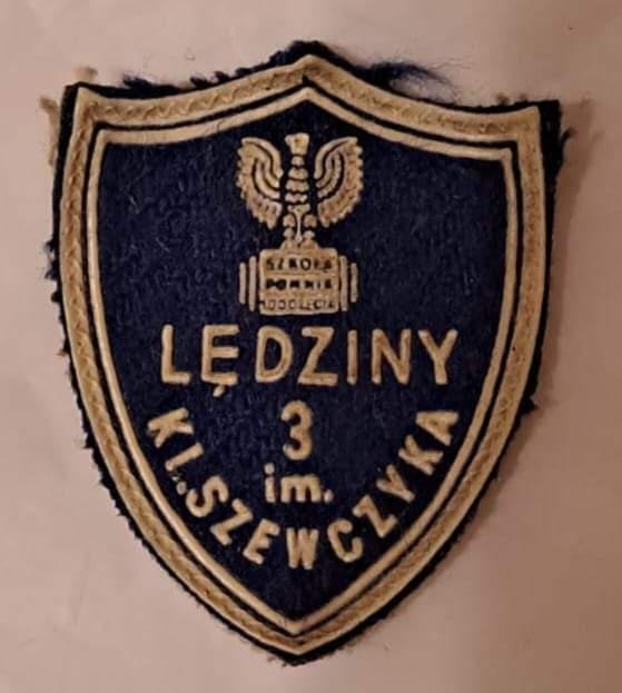Naszywka z ze szkoły podstawowej nr 3 w Lędzinach