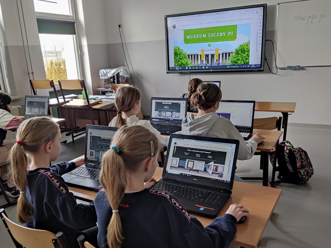 Szkolny Tydzień Matematyki i dzień liczy Pi w Szkole Podstawowej nr 4 w Lędzinach
