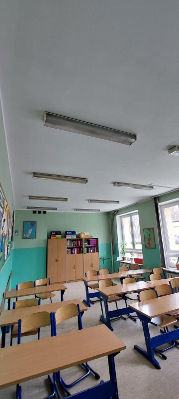 Modernizacja instalacji oświetlenia na energooszczędne w SP 3