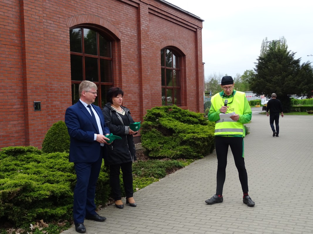 Uczestnicy II Rajdu Rowerowego „MIĘDZY SZYBAMI” Lędziny 6.05.2023
