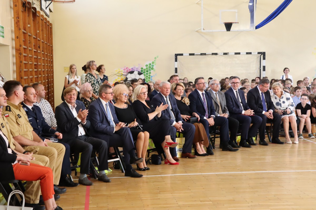 uroczyste zakończenie robót budowlanych w SP 2