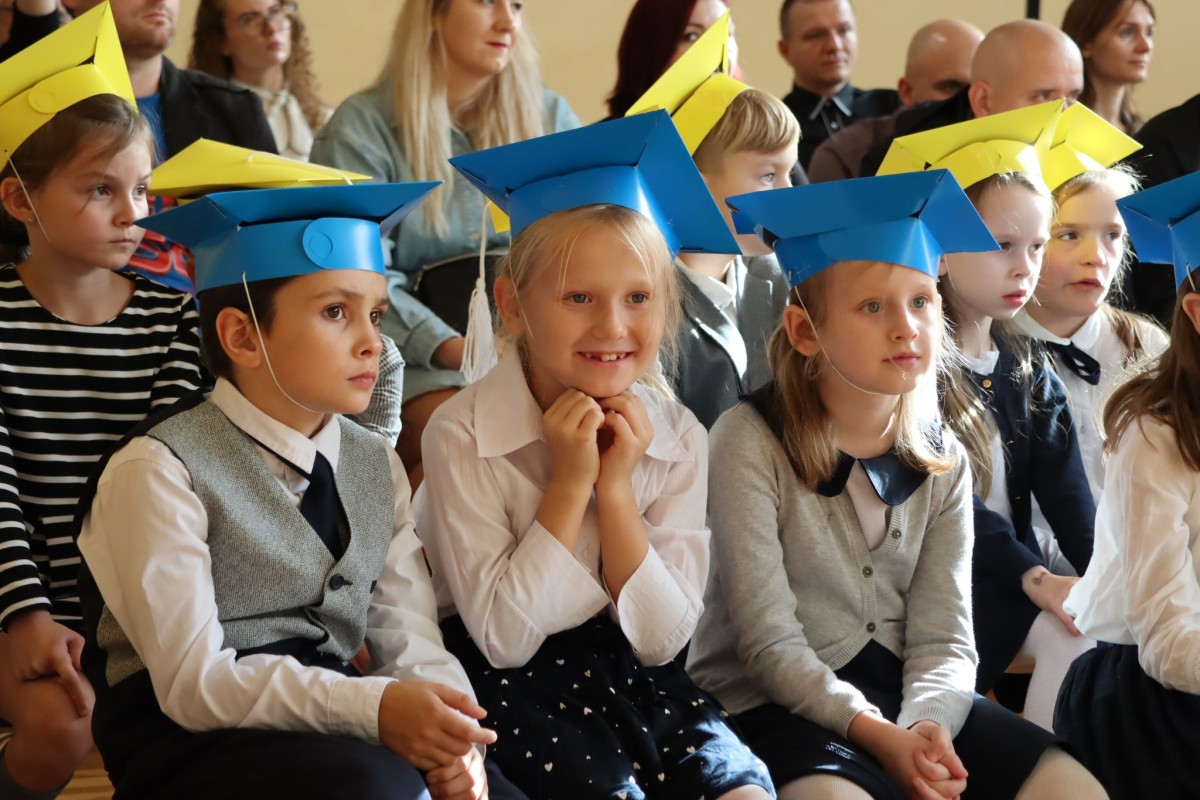 2023 - Pasowanie na pierwszoklasistę w Szkole Podstawowej nr 1 w Lędzinach