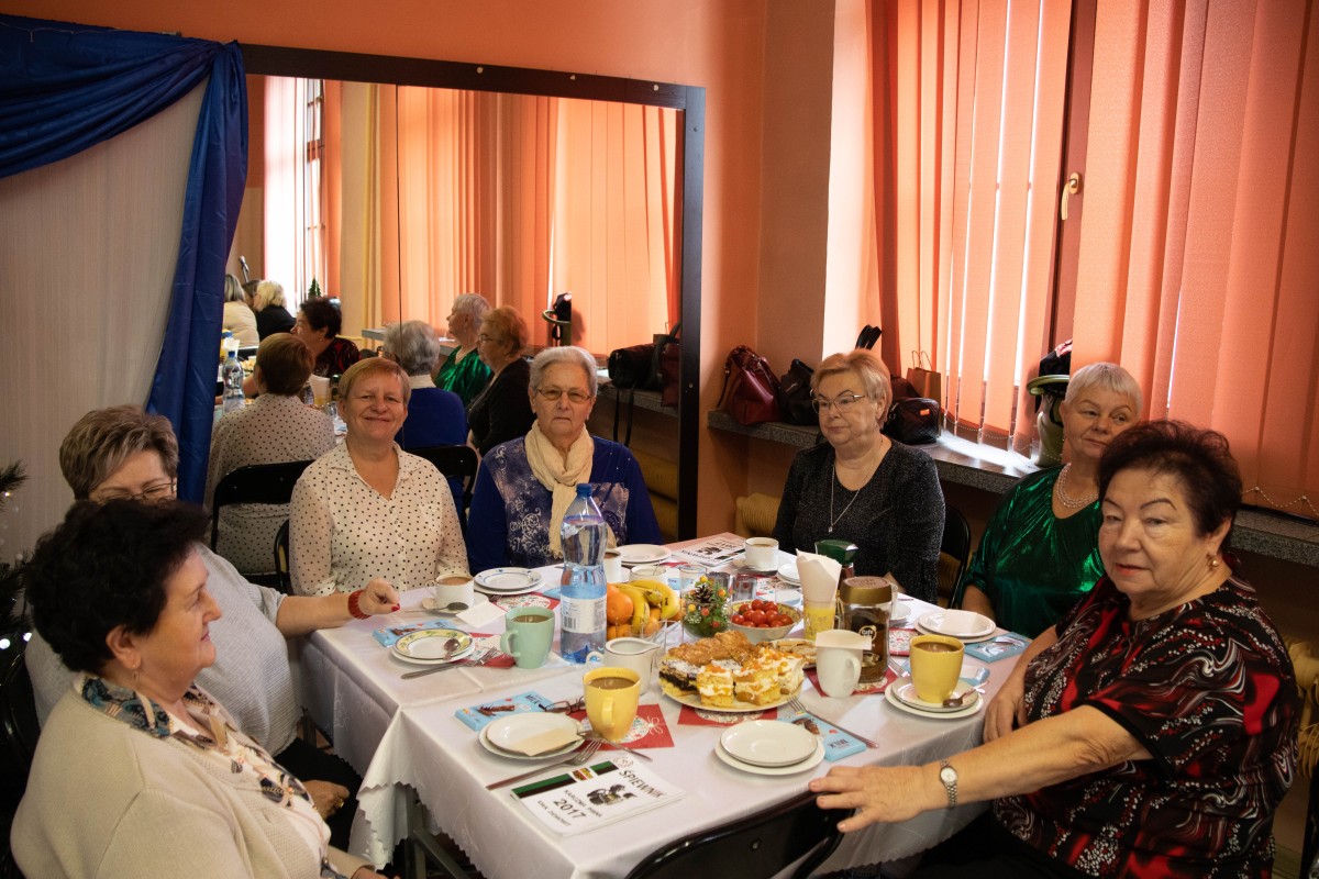 Świąteczne Spotkanie w Domu Aktywności Seniora w Lędzinach