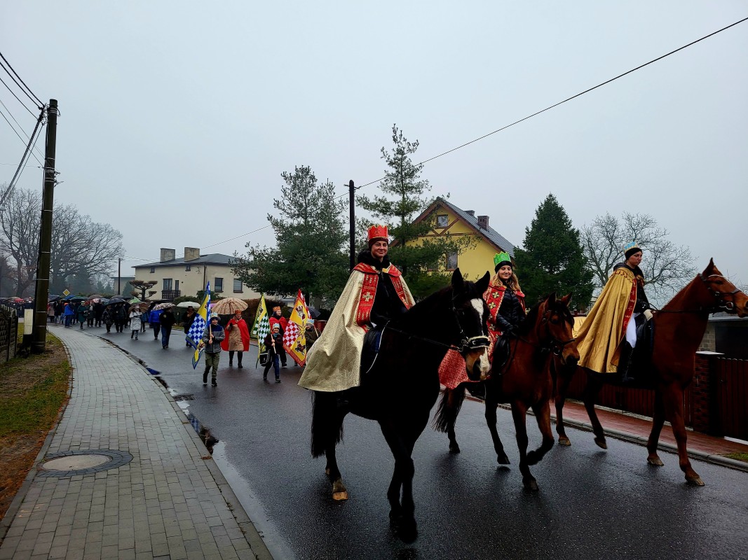 Orszak Trzech Króli w Parafii Chrystusa Króla w Lędzinach