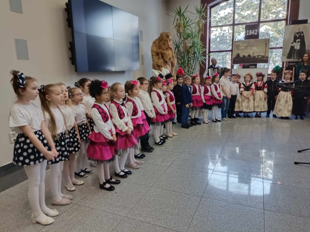 występ przedszkolaków w KWK Piast- Ziemowit
