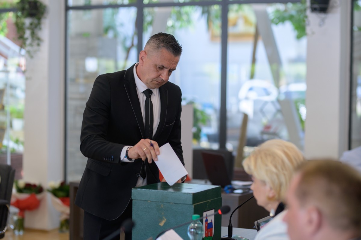 I Sesja Rady Miasta Lędziny IX kadencji