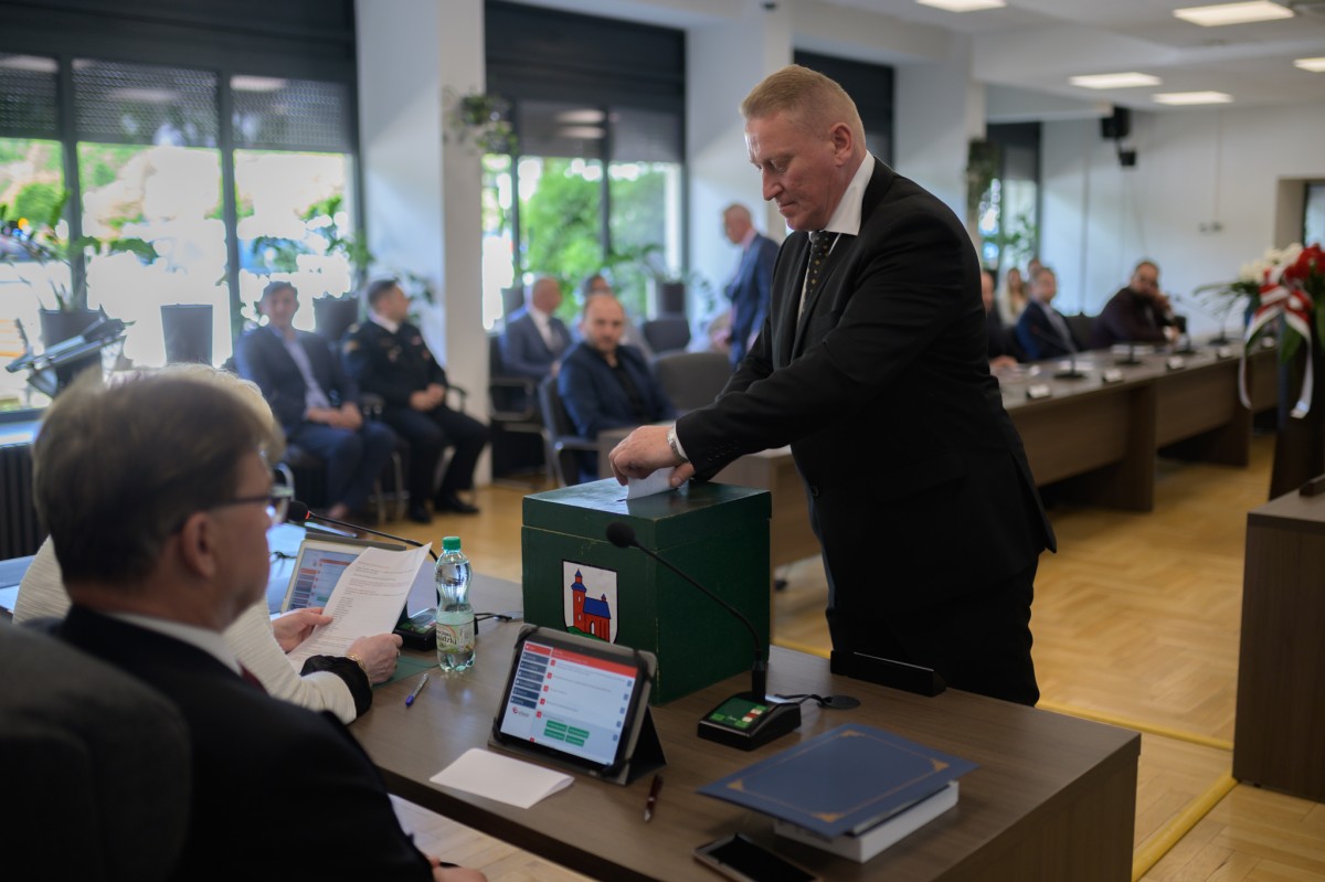 I Sesja Rady Miasta Lędziny IX kadencji