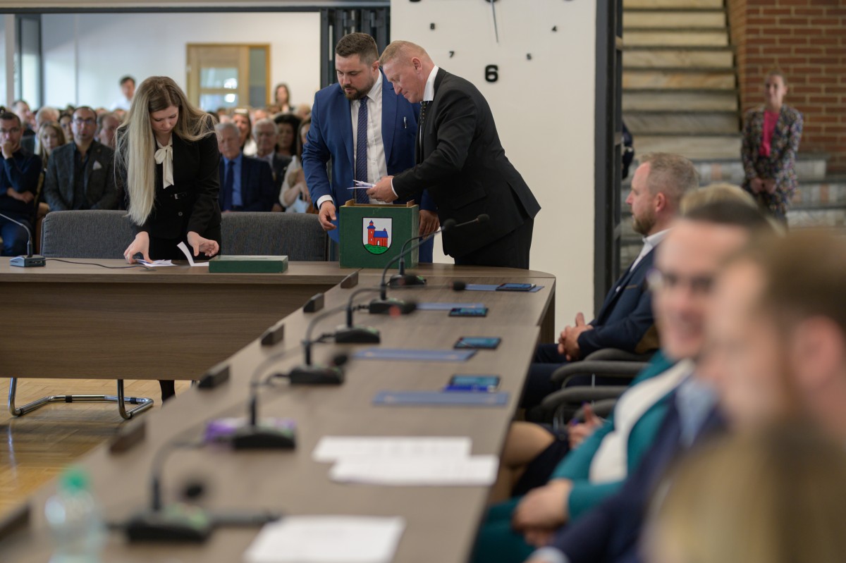 I Sesja Rady Miasta Lędziny IX kadencji