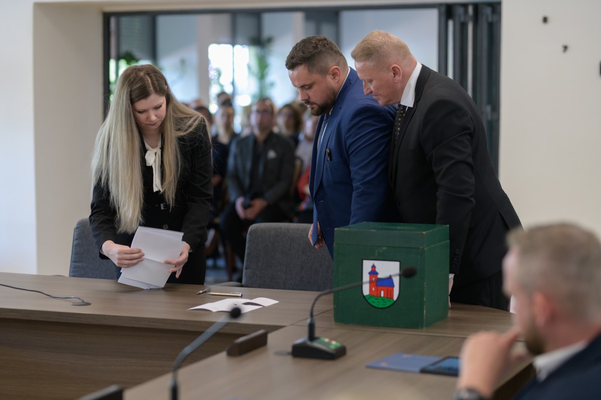 I Sesja Rady Miasta Lędziny IX kadencji