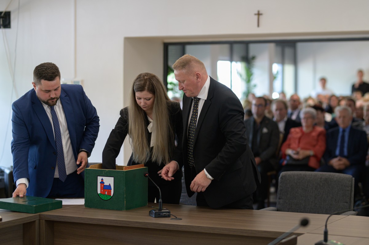 I Sesja Rady Miasta Lędziny IX kadencji